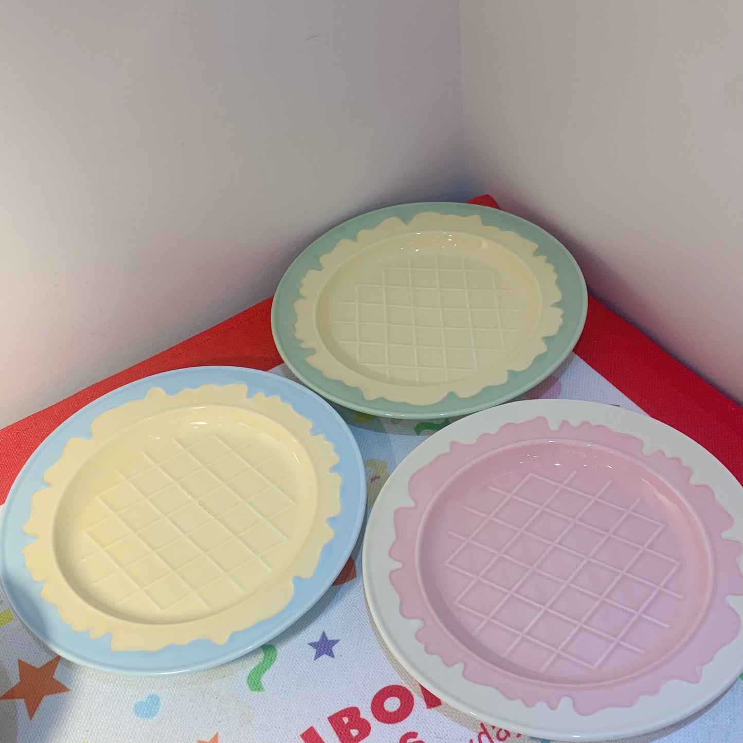 糖果色冰激凌餐盘