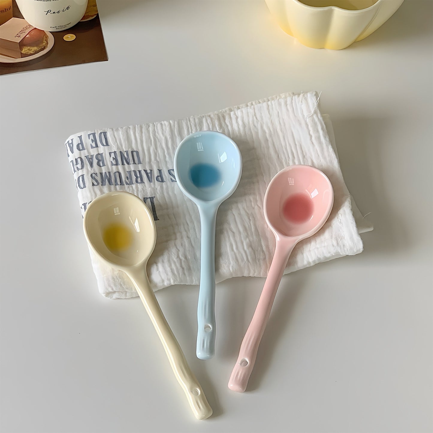 ins风三色渐变甜品勺